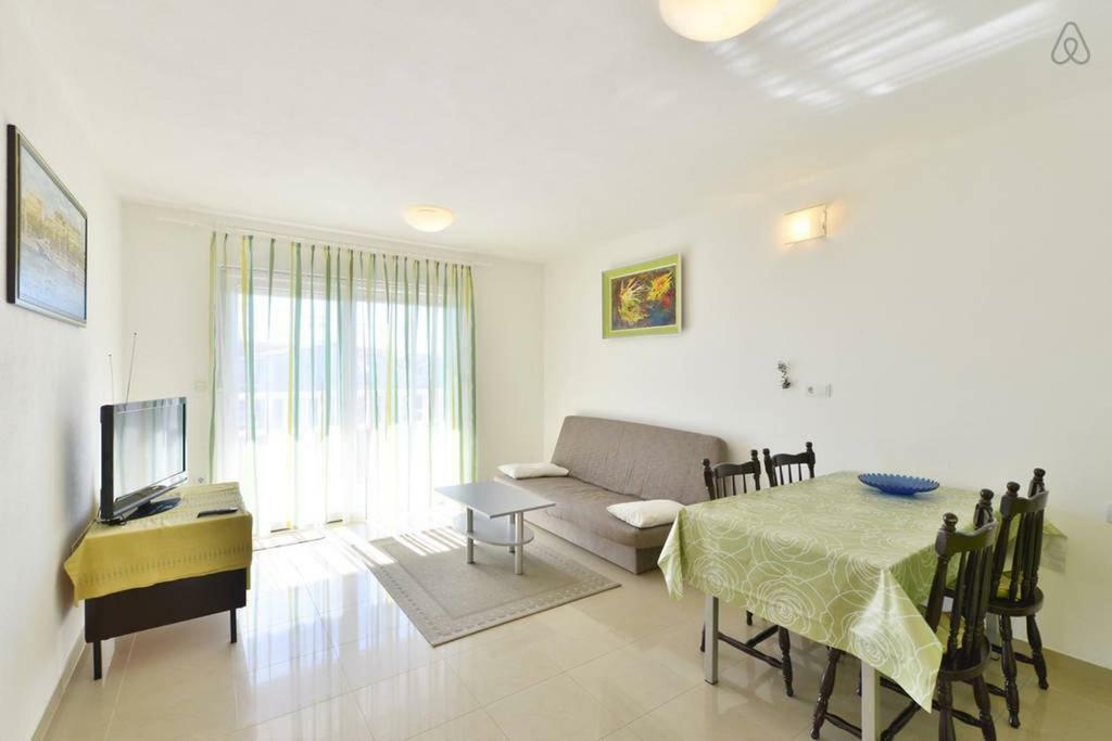 Apartments Marta Duće المظهر الخارجي الصورة